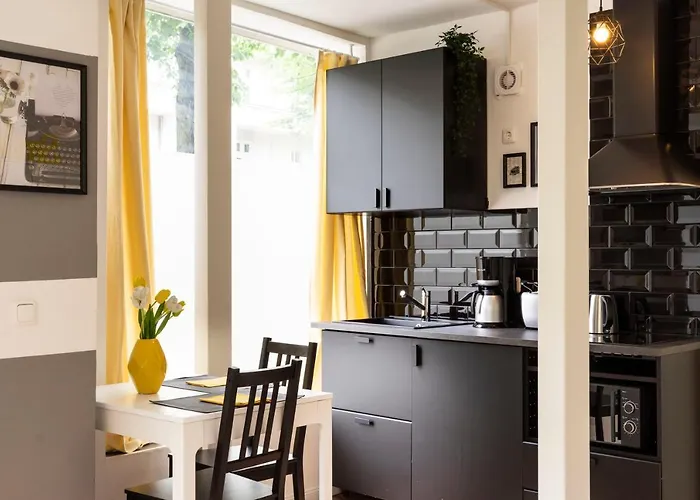 Homely Loft Style In Wilmersdorf * Berlijn