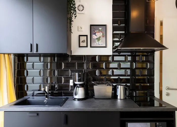 Homely Loft Style In Wilmersdorf