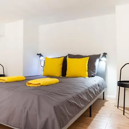 Homely Loft Style In Wilmersdorf Berlín