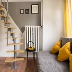 Homely Loft Style In Wilmersdorf